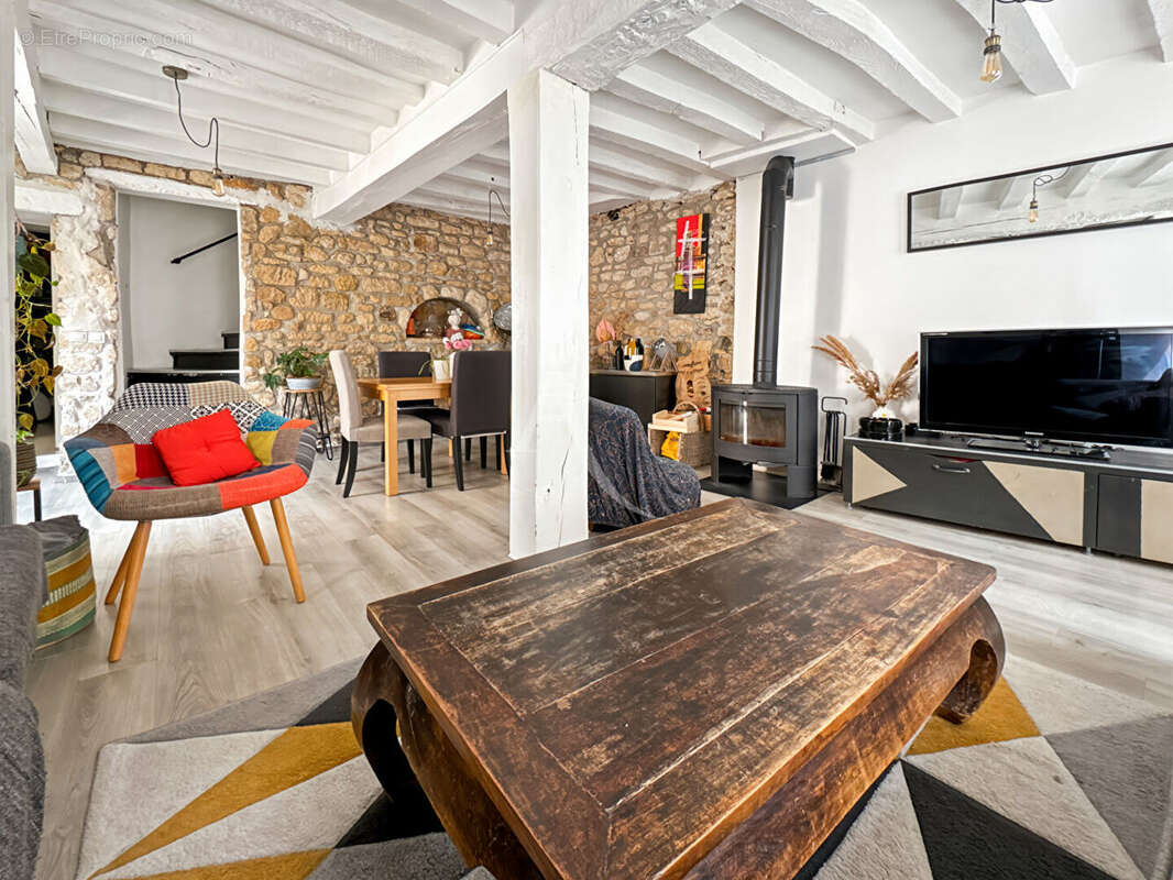 Maison à NEUVILLE-SUR-OISE