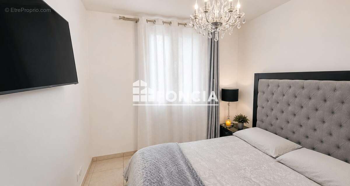 Appartement à NEUVILLE-SUR-SAONE