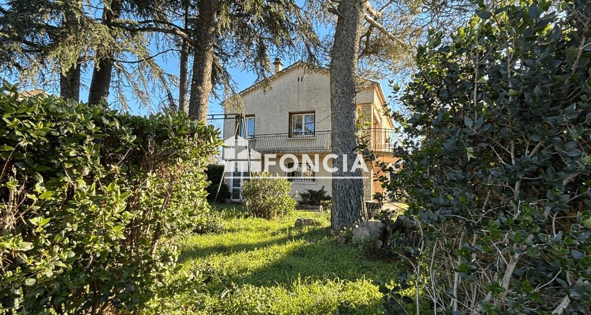 Maison à BAGNOLS-SUR-CEZE