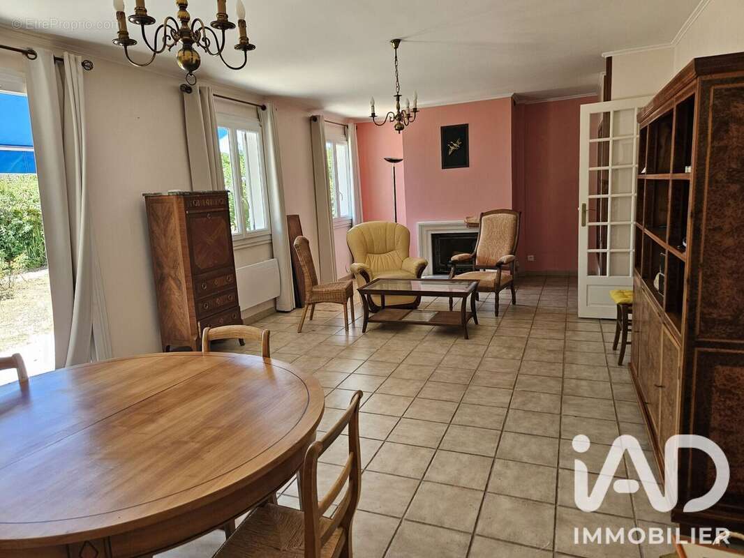 Maison 101 m² à Pezou  - photo 3
