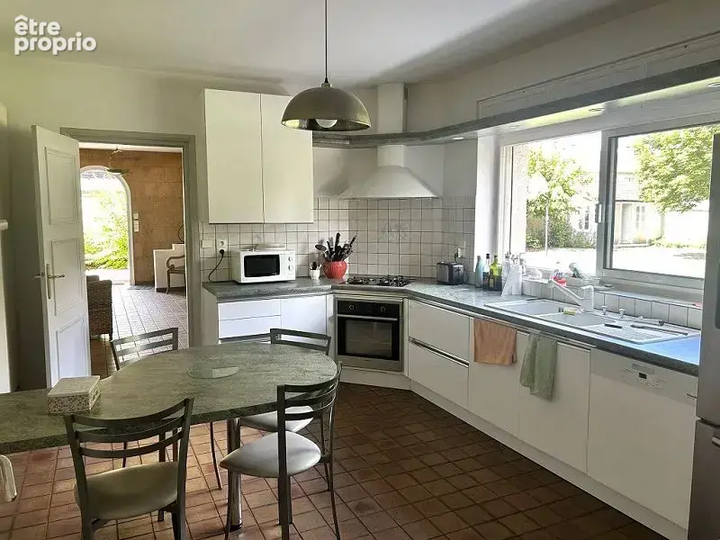 Maison 239 m² à Feurs  - photo 7
