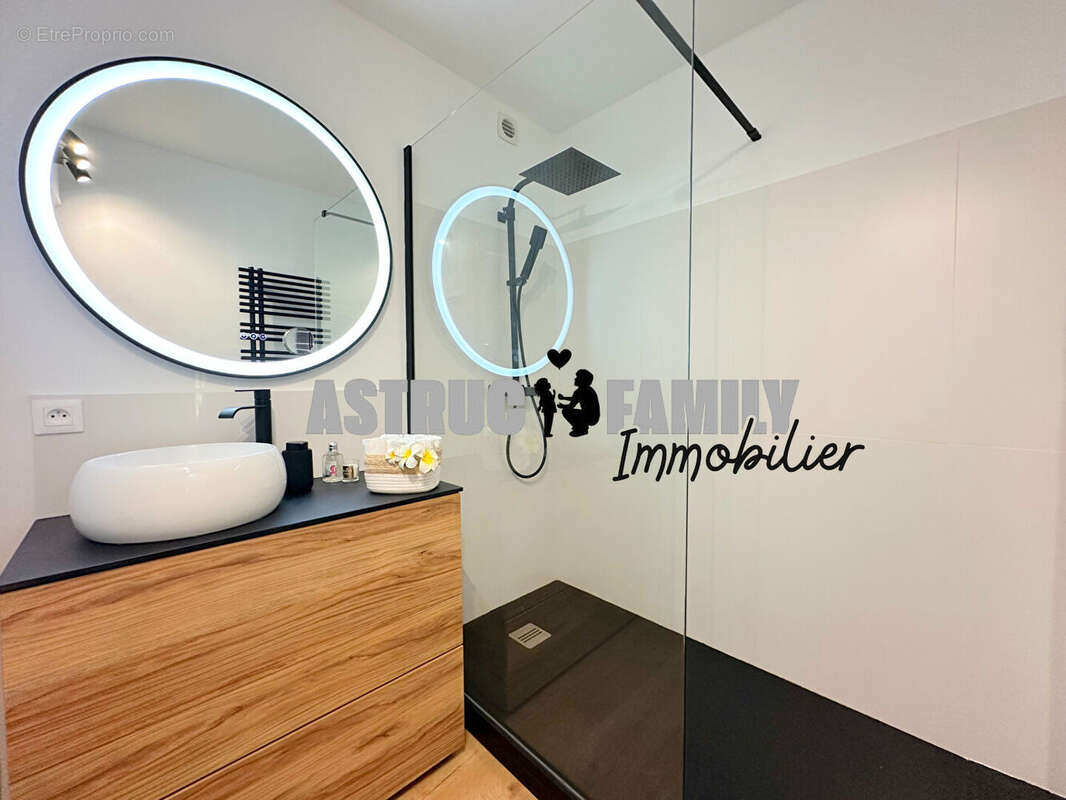 Appartement à MAUGUIO