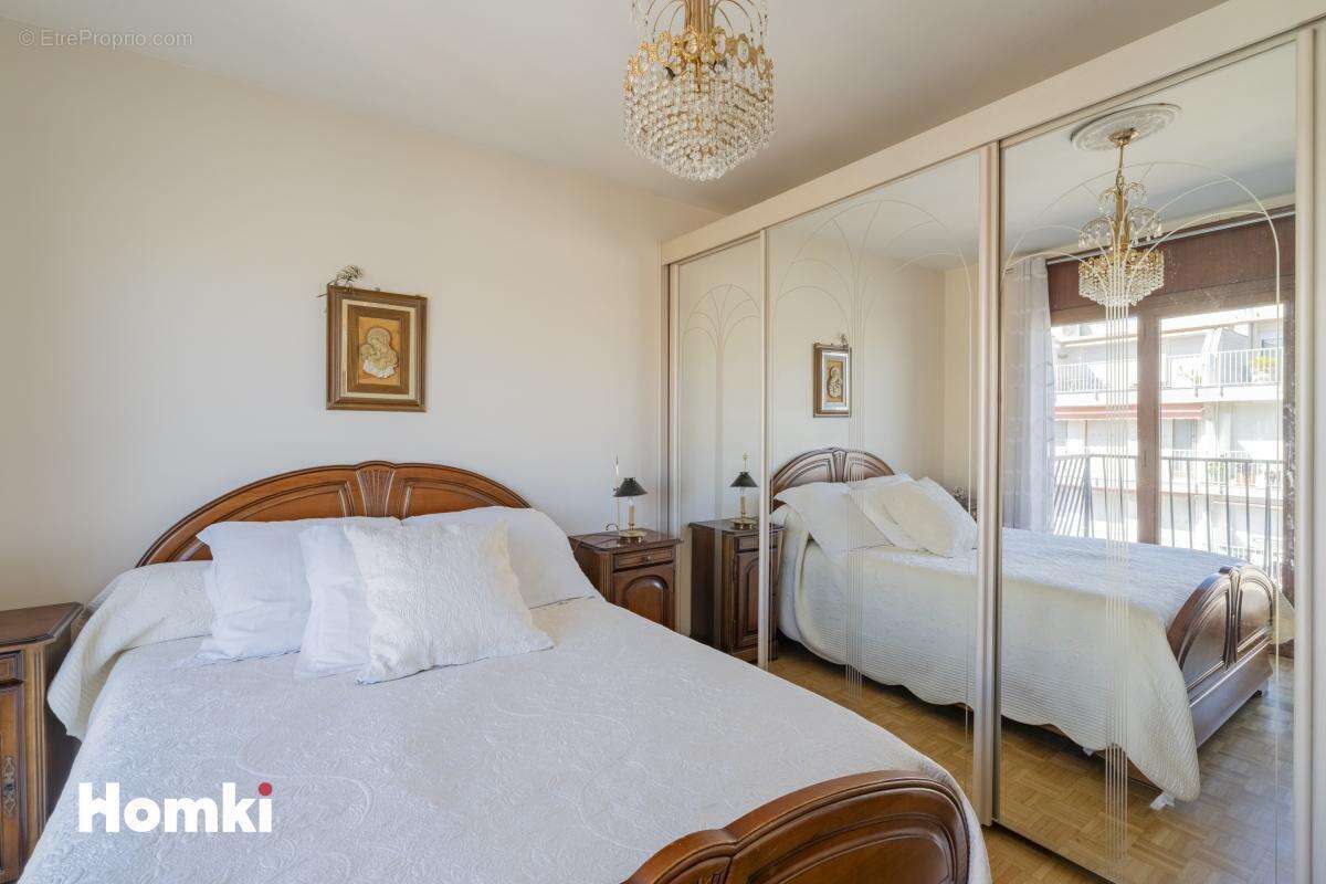 Appartement à MARSEILLE-3E