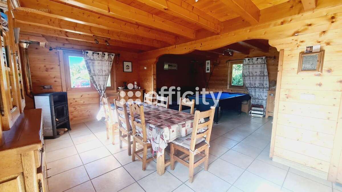 Maison à THOLLON-LES-MEMISES