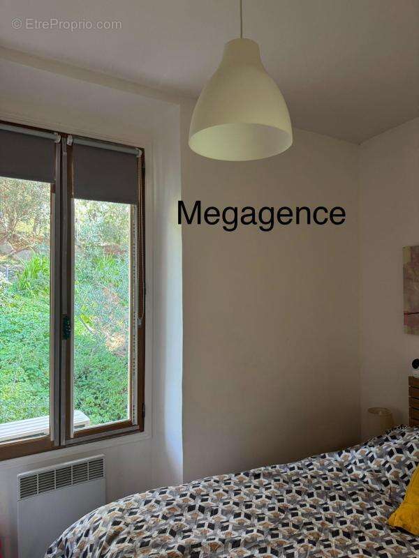 Appartement à BORMES-LES-MIMOSAS