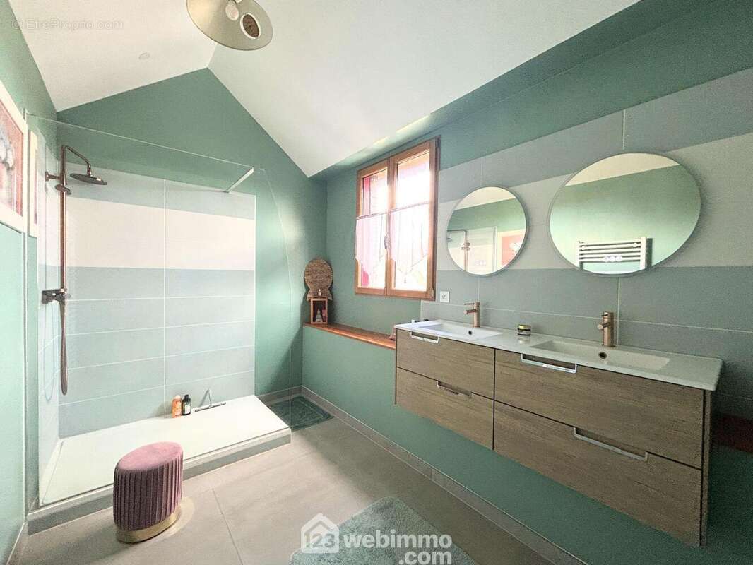 Maison à PLOUGRESCANT