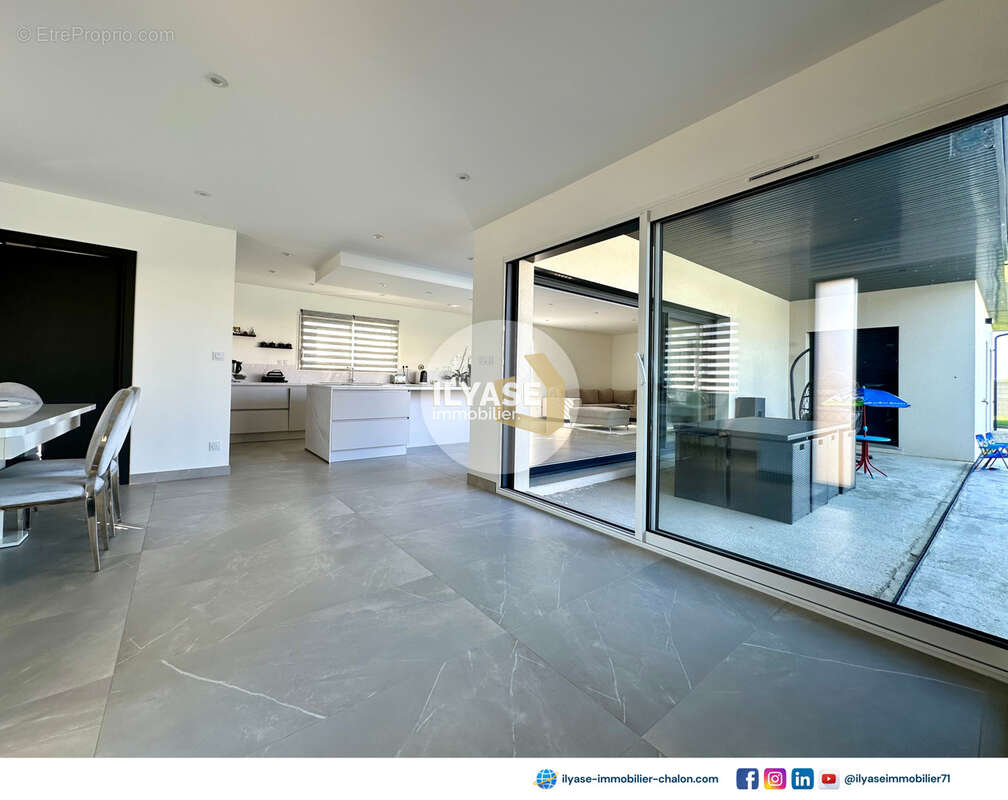 Maison 4 pièces 130 m2  3 ch dont 1 suite parentale  piscine - photo 8