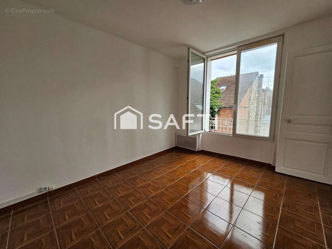 Photo 6 - Appartement à MONTEREAU-FAULT-YONNE