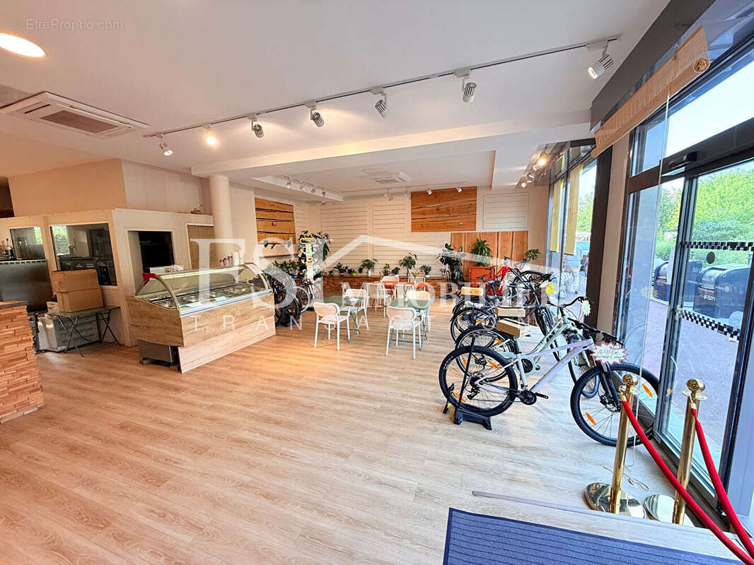 Local commercial Ermont 104m2 - photo 4