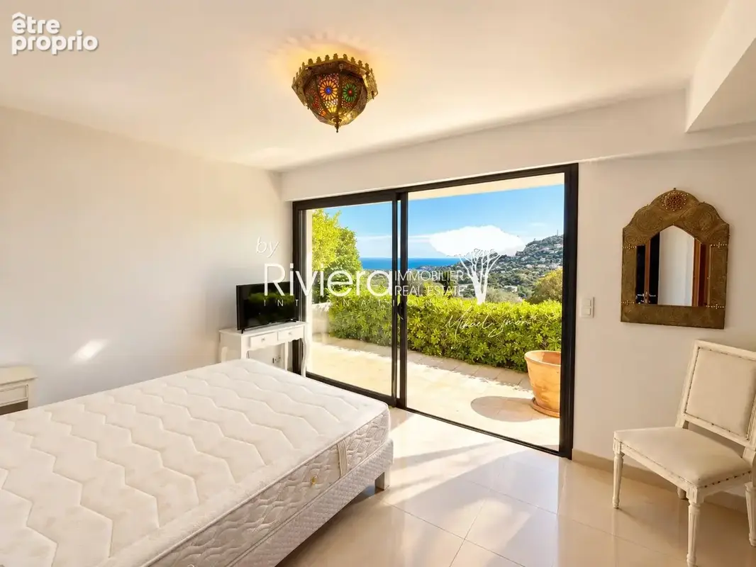 Propriété Contemporaine - Vue Mer imprenable avec piscine à - photo 21