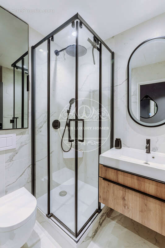 Appartement à PARIS-2E