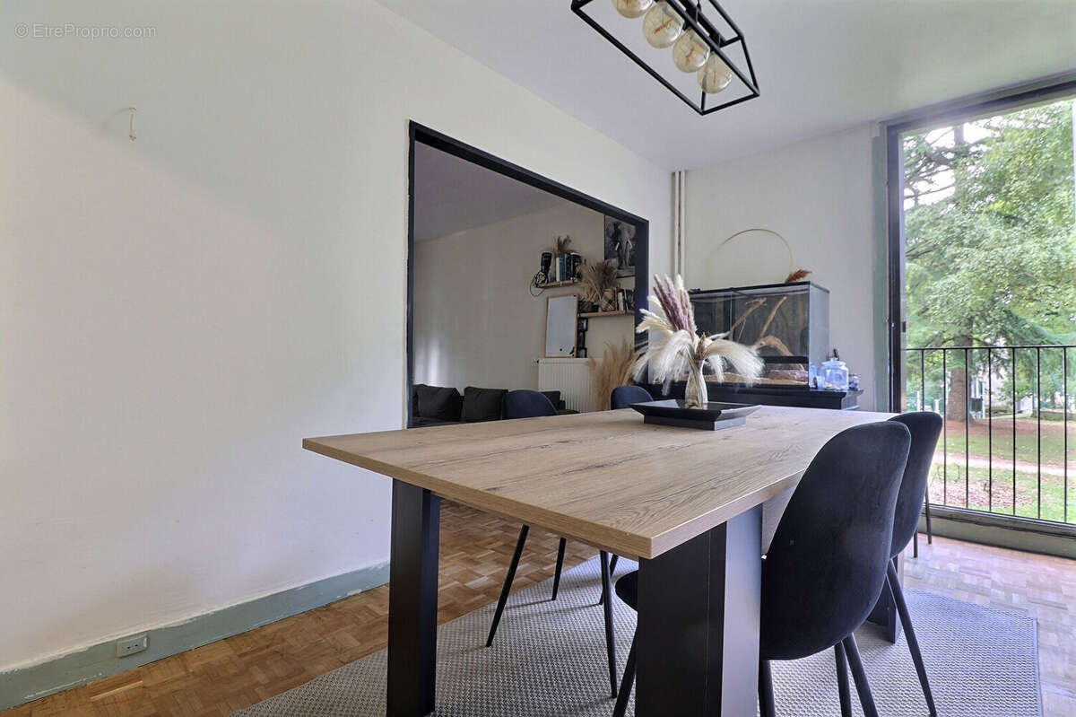 Appartement à MERY-SUR-OISE