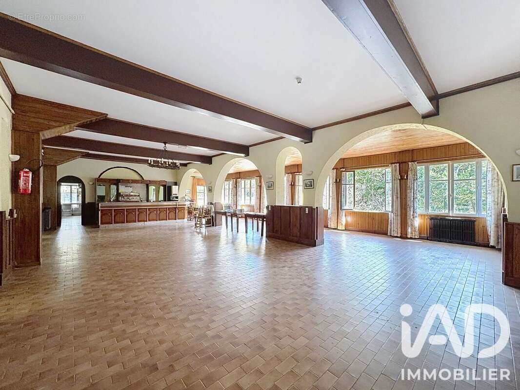 Commerce 1963 m² à Valdeblore  - photo 4