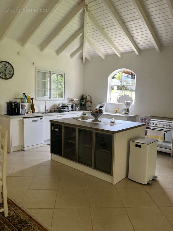 Maison à PETIT-BOURG