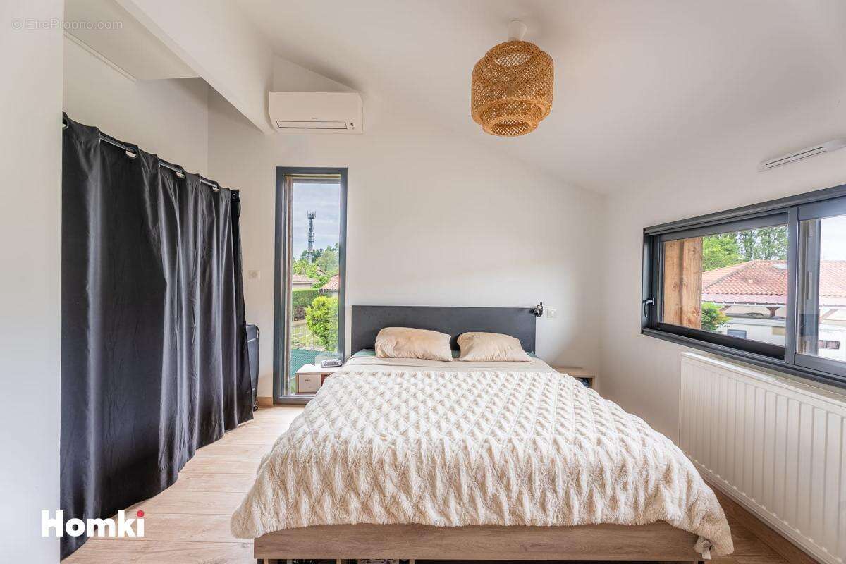 Maison/Villa T5 de 103 m2 à Mérignac 33700 - photo 6