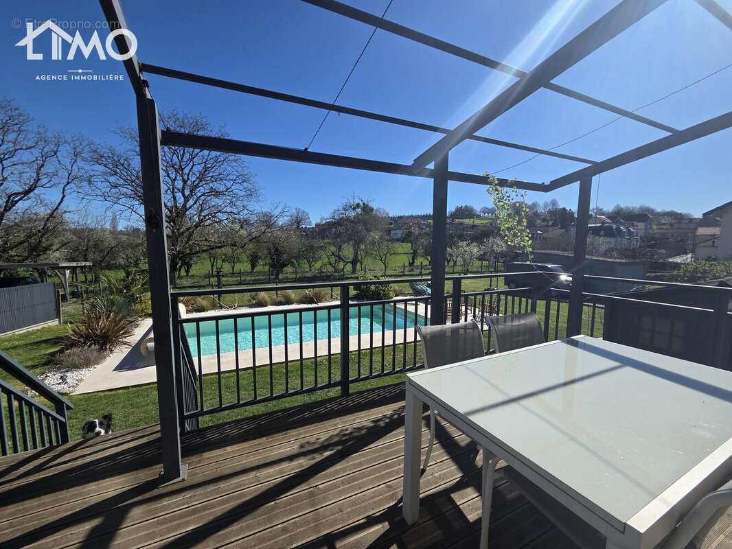 n°2 - Maison à SAINT-LEONARD-DE-NOBLAT