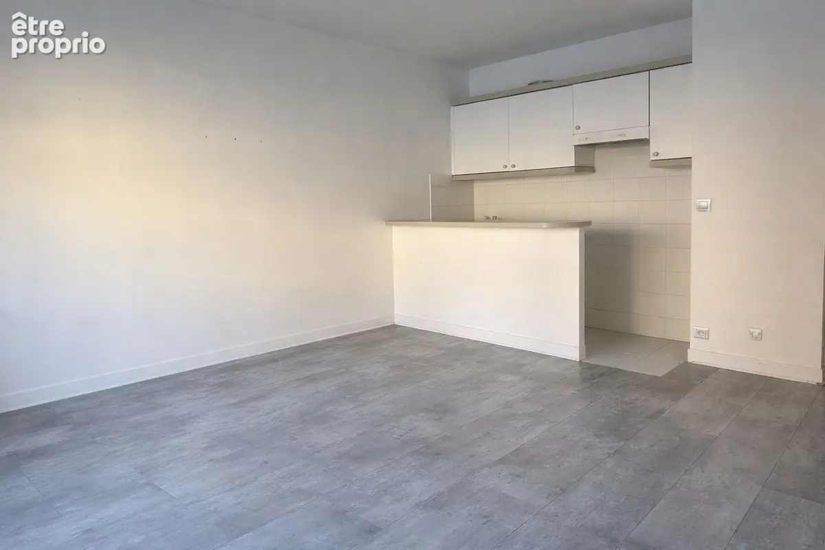 Appartement Saint Denis 1 pièce(s) 24.6 m2 - photo 2