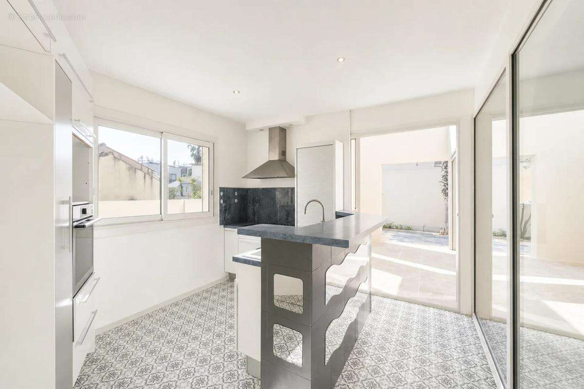 Villa 4 Pièces 125 m² à La Grande-Motte - photo 3
