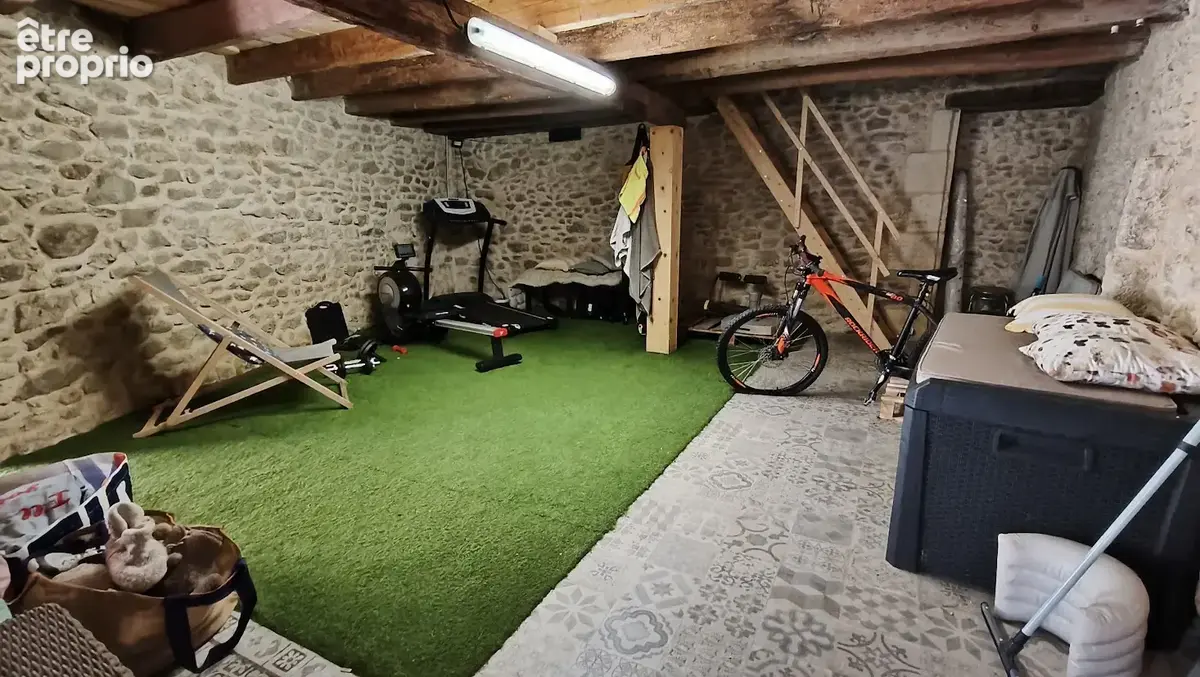 Saint-Giron-d'Aiguevive   Propriété en pierre 215 m2   5 chambres   Piscine   Maison louée - photo 26