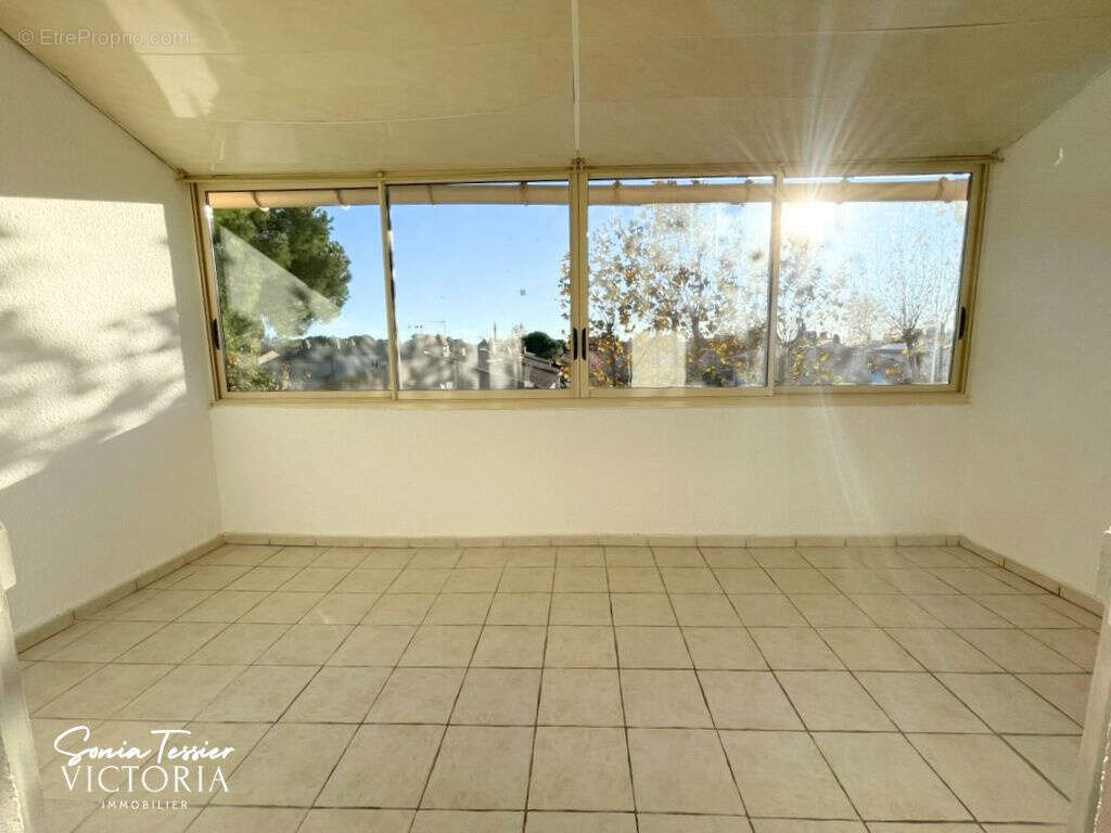 Appartement à LA LONDE-LES-MAURES