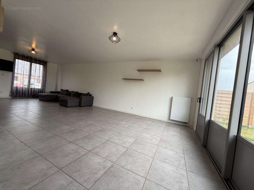 Maison à SEICHES-SUR-LE-LOIR