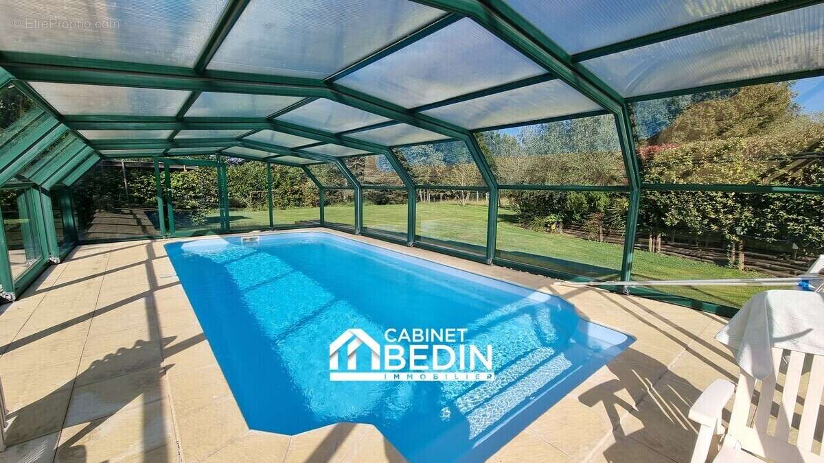 Maison 281 m² à Heugas  - photo 3