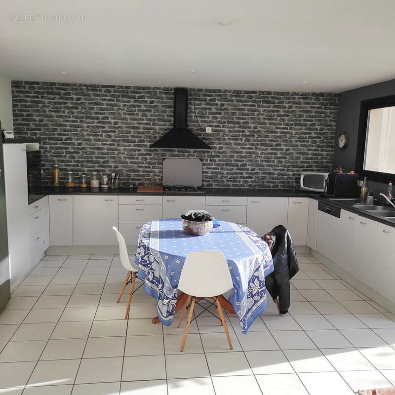 Maison à CHAMPCEVINEL