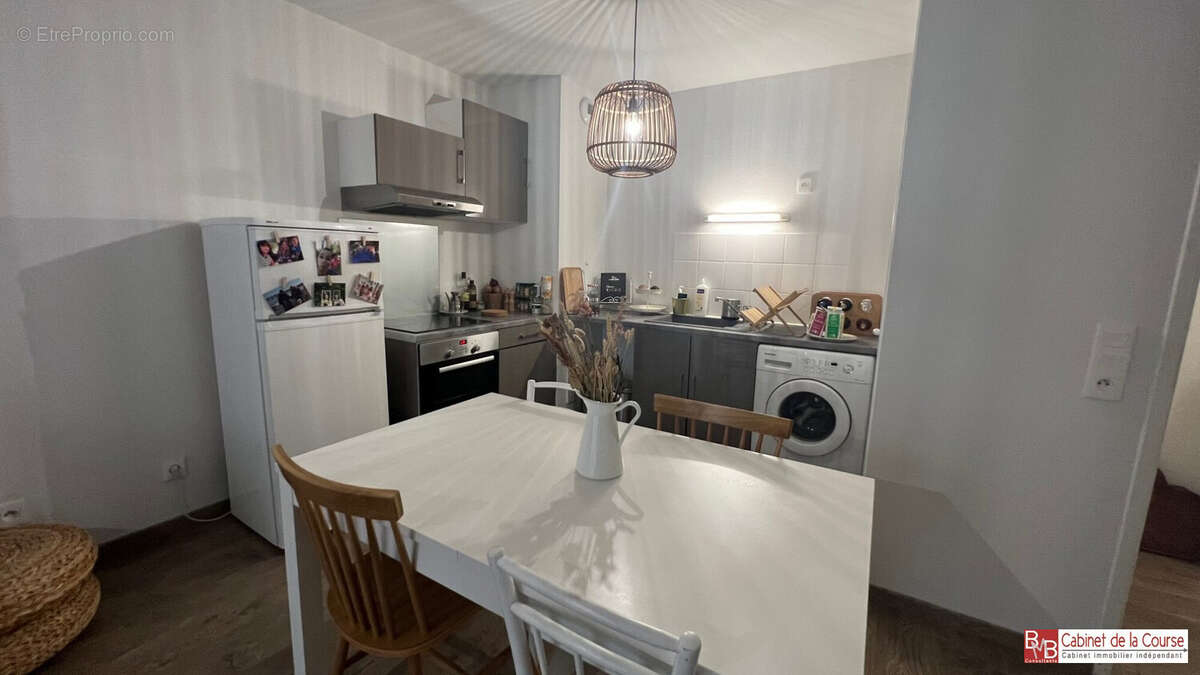 Appartement 48 m² à Bordeaux  - photo 4