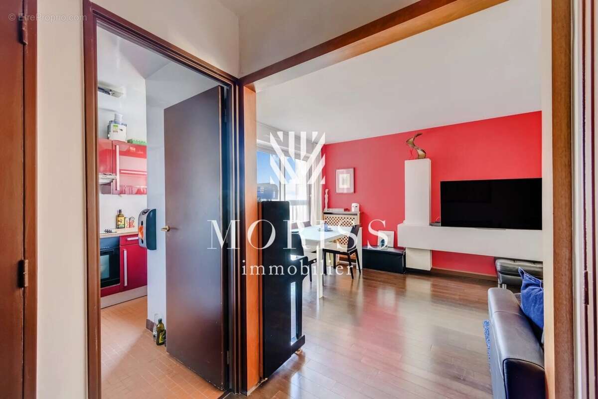 Appartement à PARIS-11E