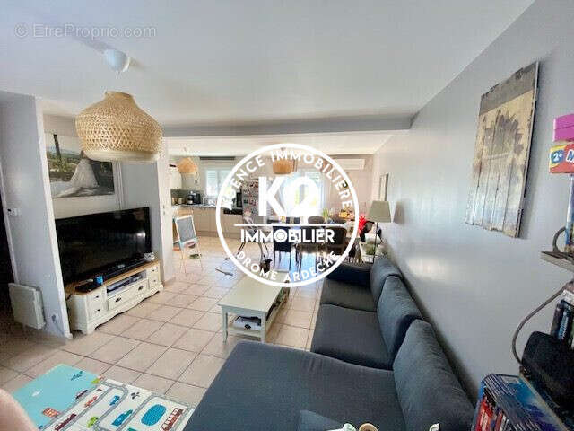 Maison à MONTELIMAR