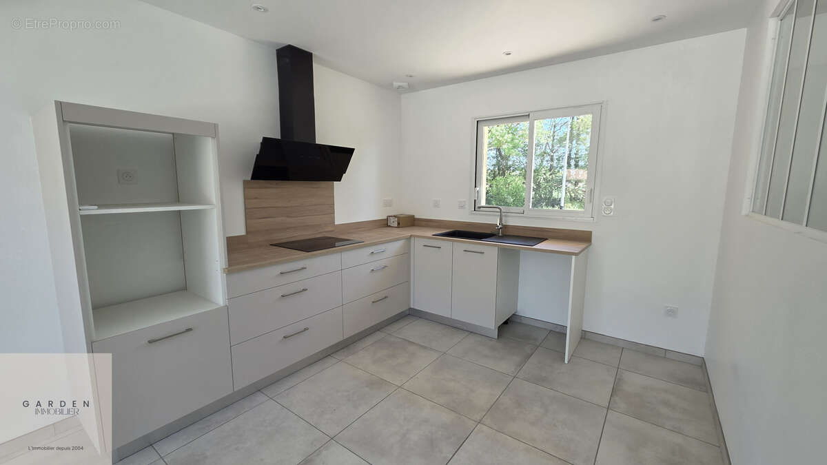 Maison à LESCOUT