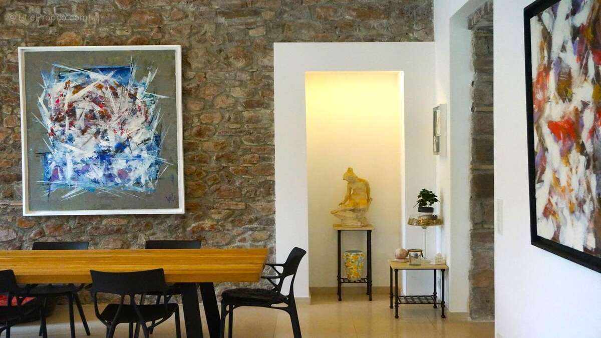 Maison à PUGET-SUR-ARGENS