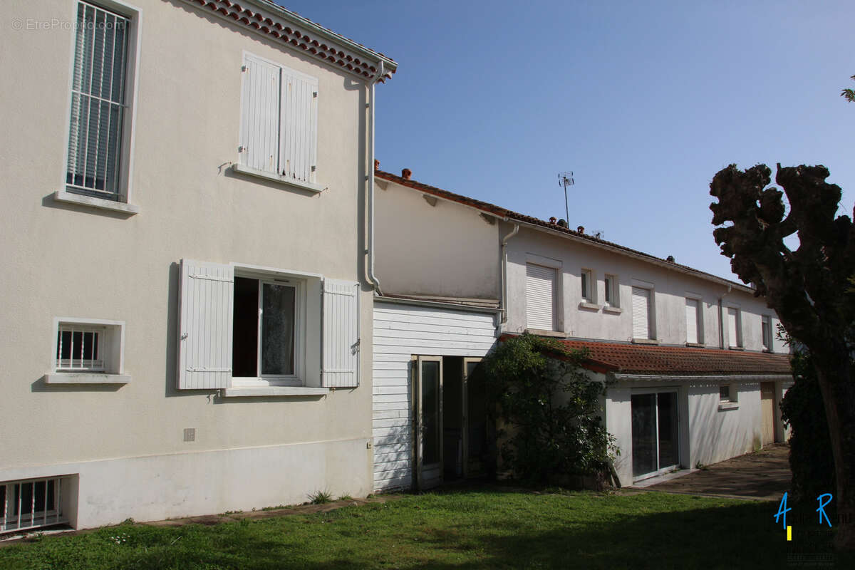 Ensemble immobilier de 4 logements, à rénover - photo 2