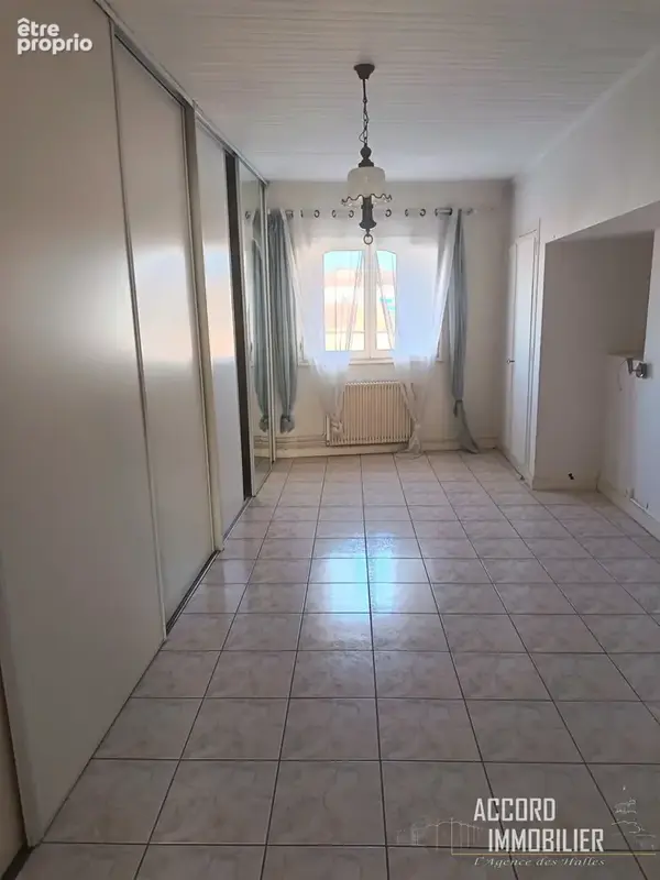 Appartement t3 - 89.51m2 + cave- beziers centre ville - photo 2