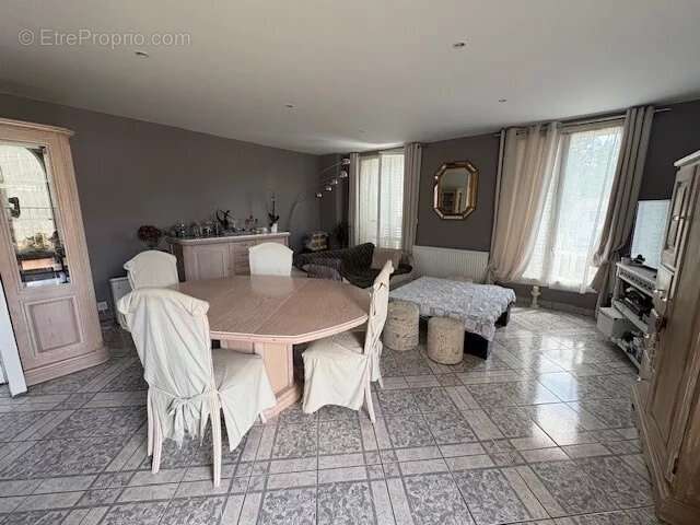 Appartement à ROZAY-EN-BRIE