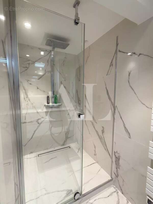 Appartement à VALLAURIS