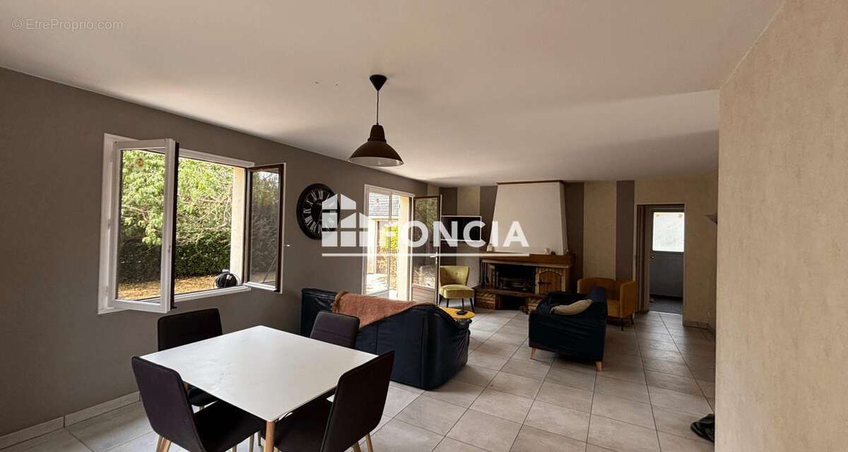 Maison à BEAUMONT-SUR-SARTHE