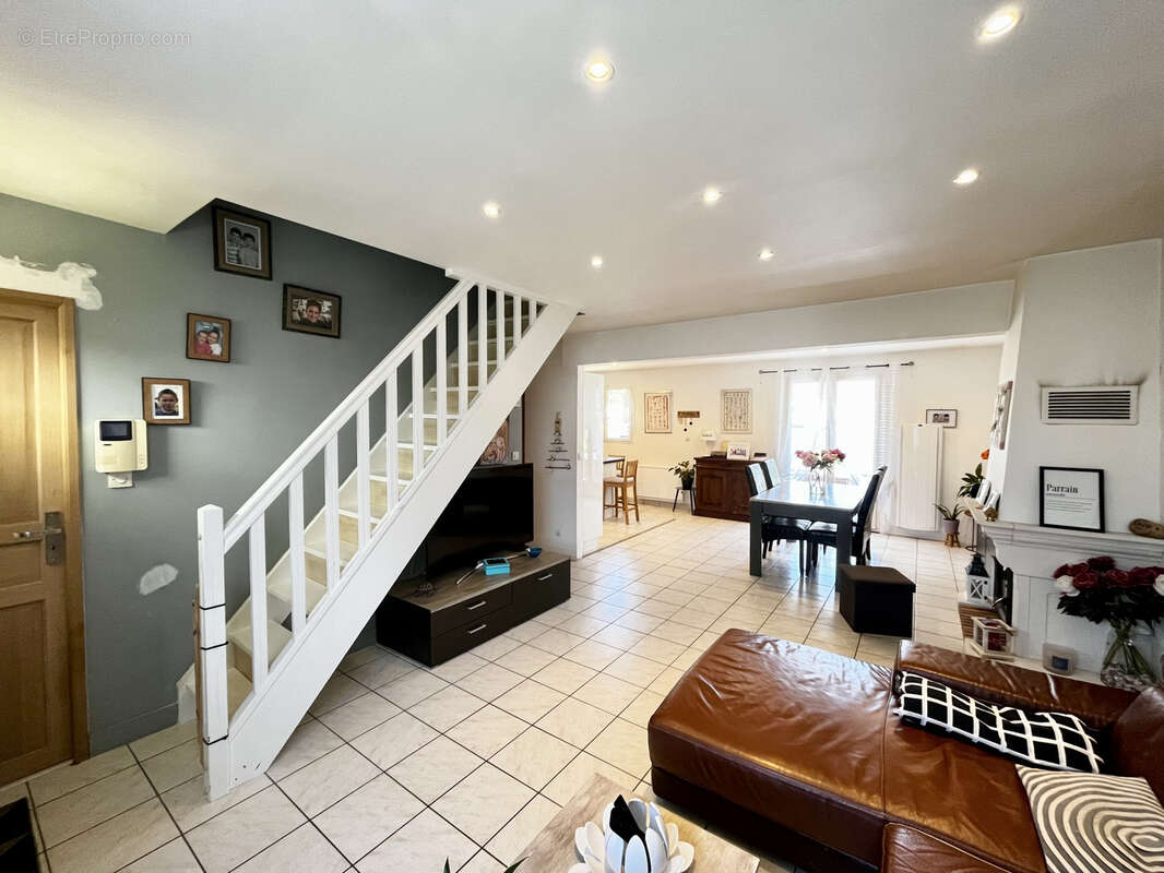 Maison à ROZAY-EN-BRIE