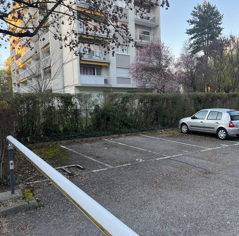Parking à ANNECY-LE-VIEUX