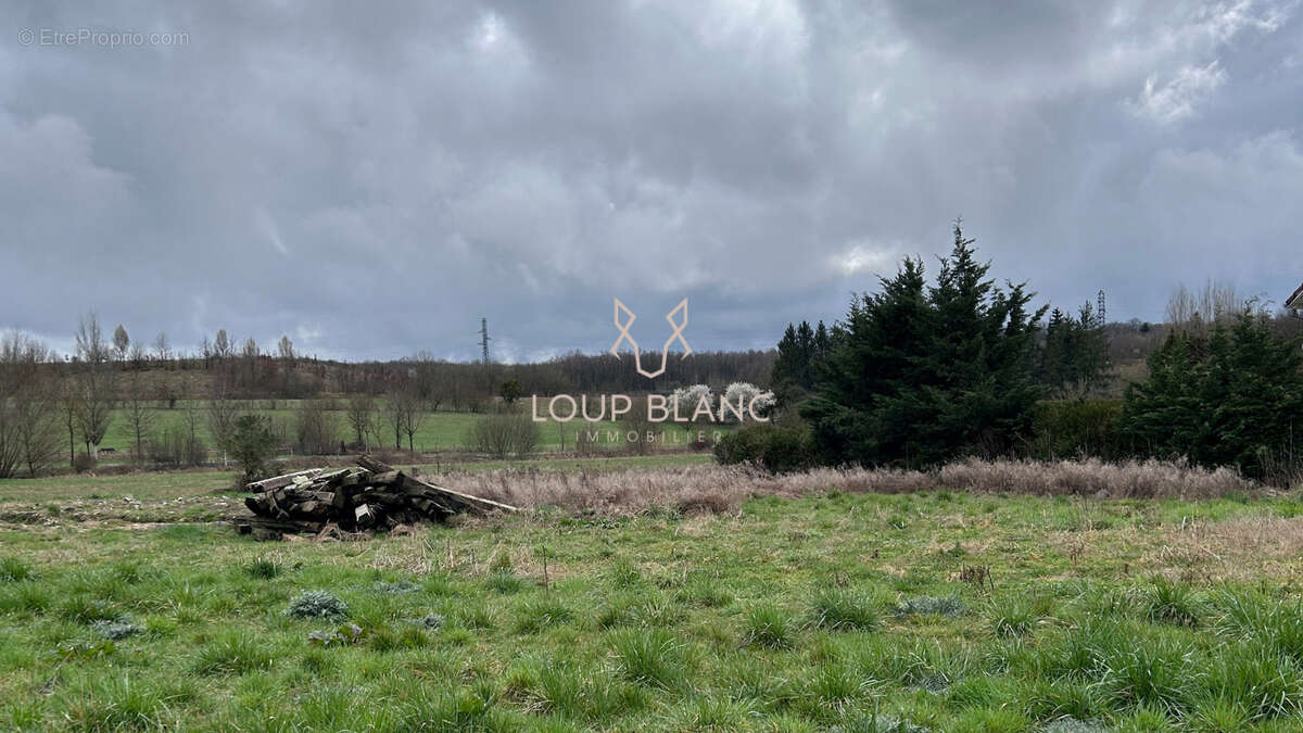 Terrain à MEROUX