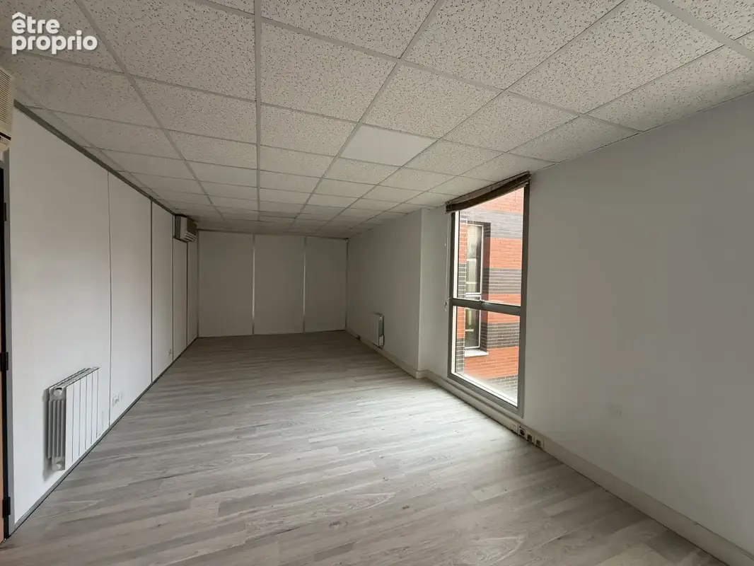 Commerce 320 m² à vendre à Trappes (78190) - photo 8