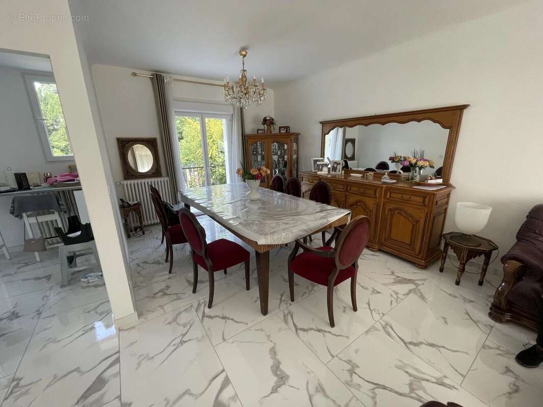 Maison à LE RAINCY