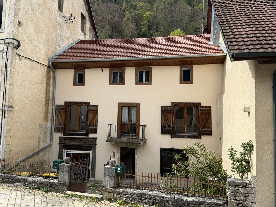 Maison à SAINT-HIPPOLYTE