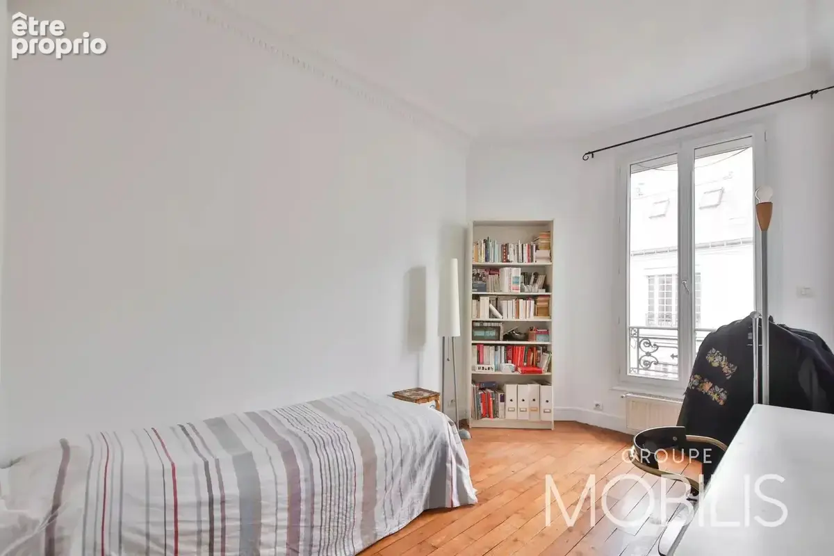 Paris 16 - passy - appartement familial de 103m2 - 2/3 chambres - balcon, etage eleve, lumineux, calme - photo 13
