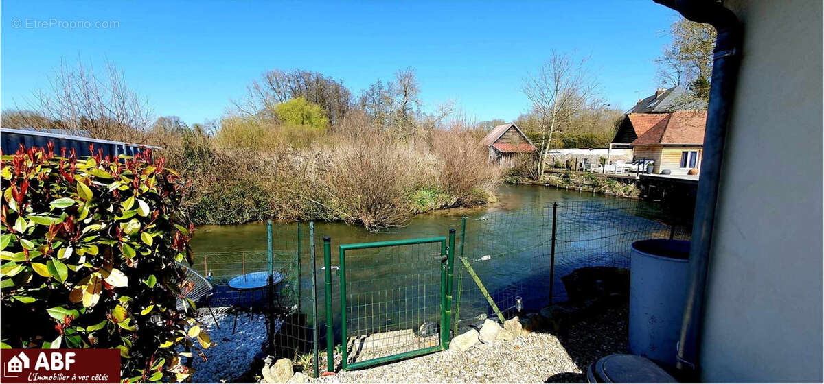 Appartement à OUVILLE-LA-RIVIERE