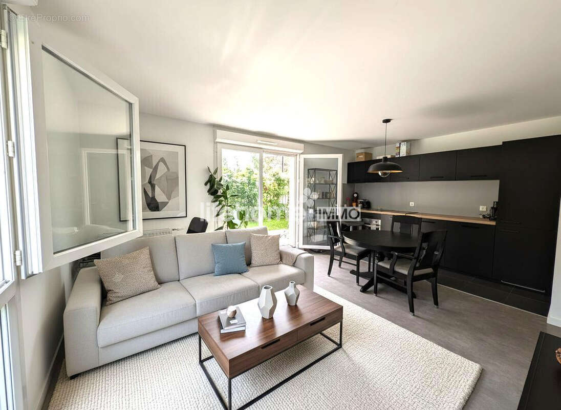 SEJOUR 2 - Appartement à GUYANCOURT