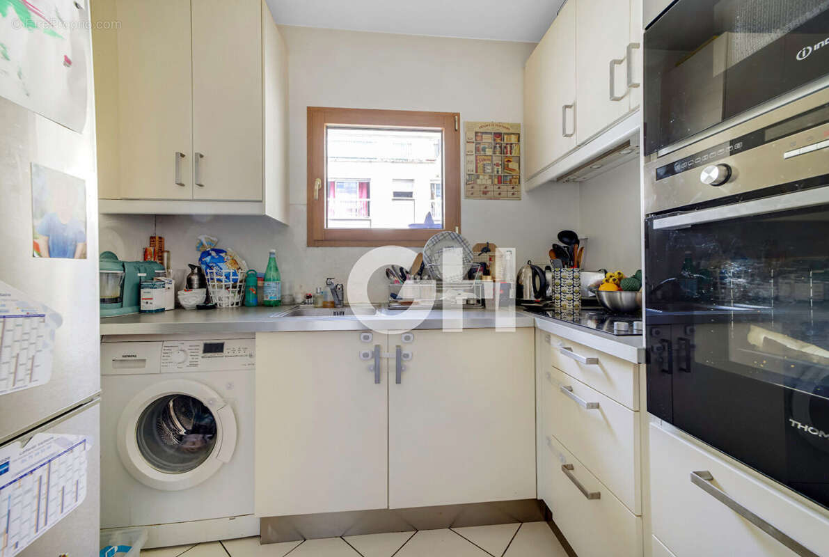 Appartement à PARIS-11E