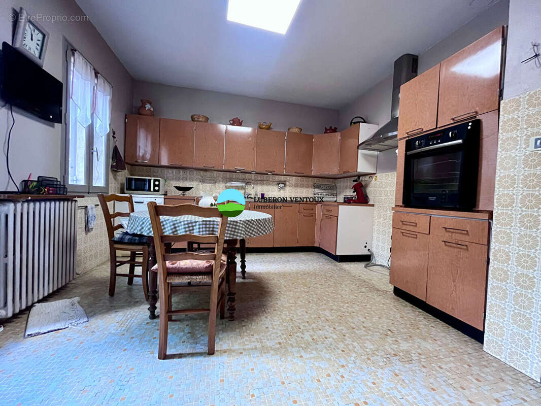 Maison à L&#039;ISLE-SUR-LA-SORGUE