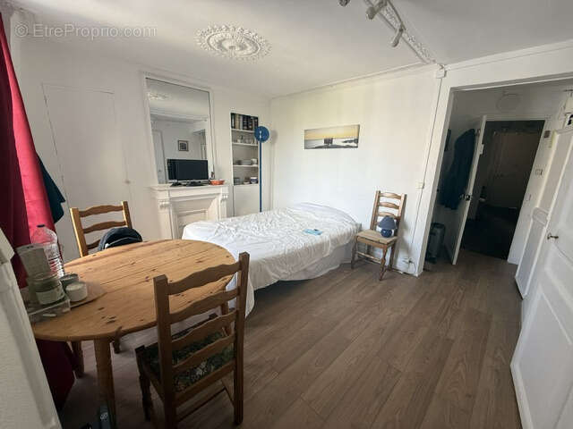 Appartement à PARIS-9E