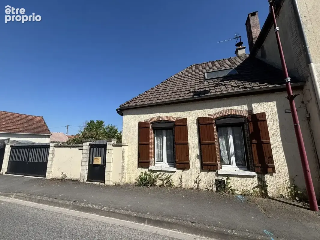 Photo Maison à Pleurs au prix de 98 000€